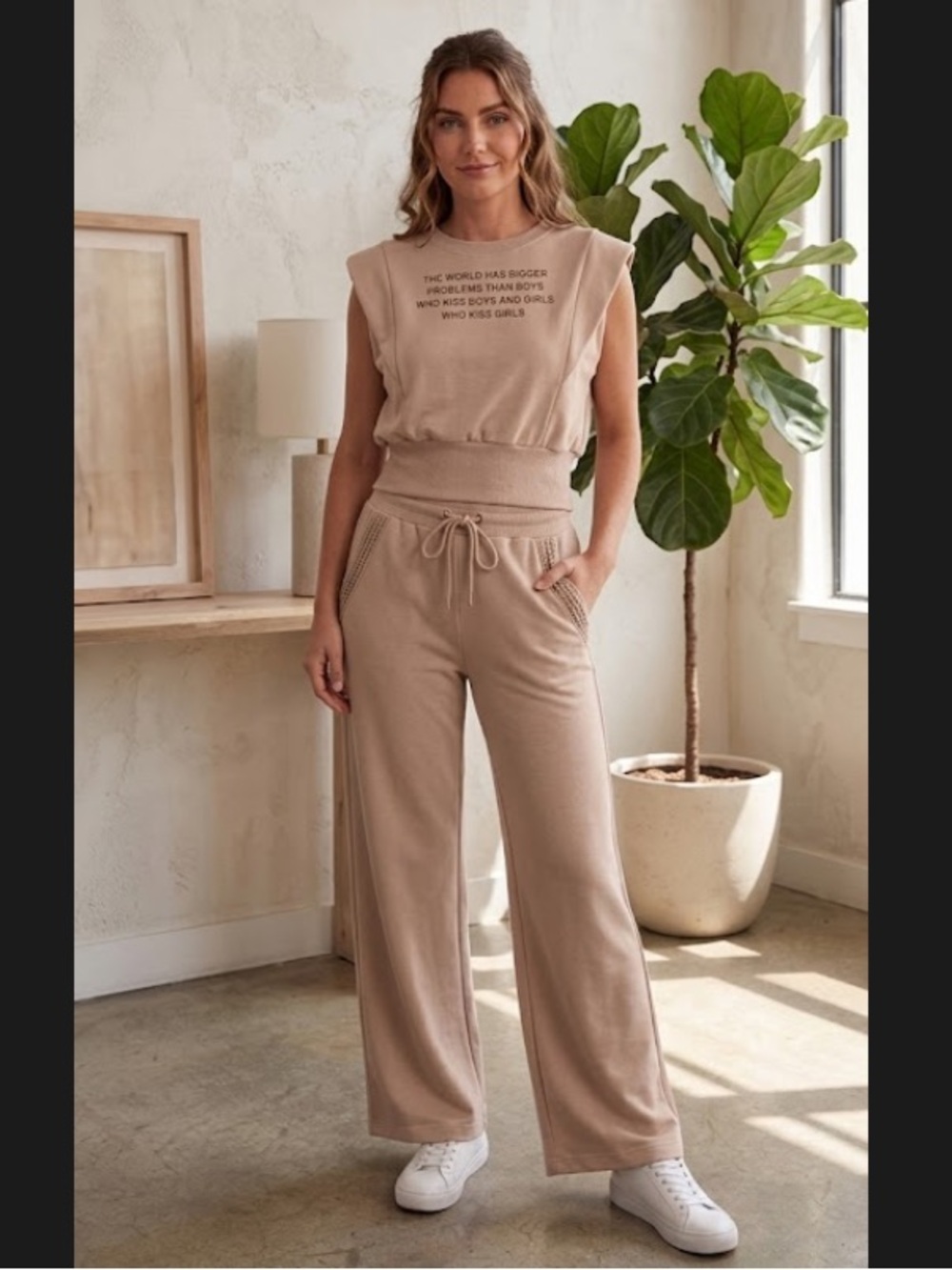 Lilo Ricco 2pc set Sweat Pants & Top, Gold Rhinestone Details Sz S /M
